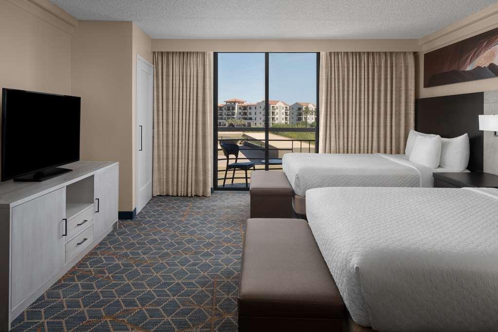 Embassy Suites By Hilton Phoenix Biltmore Стая снимка